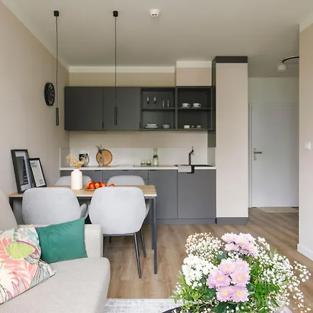 Zeitraum Raclawicka 4*