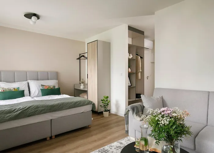 Zeitraum Raclawicka 4*